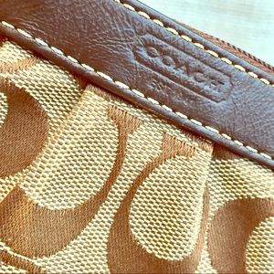 Coach Signature Wristlet in Pristine Condition